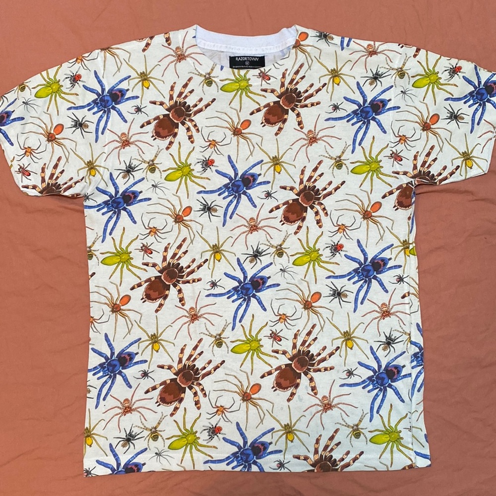 razortown arachnophobia t shirt m